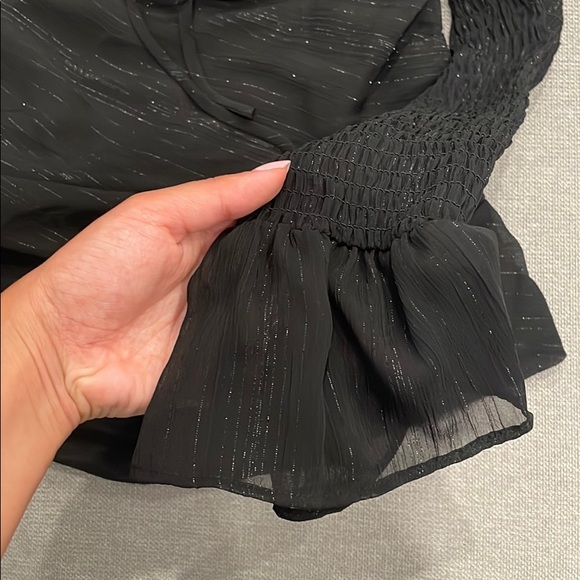 Wayf Black Top with Puff Sleeves - Picture 4 of 5